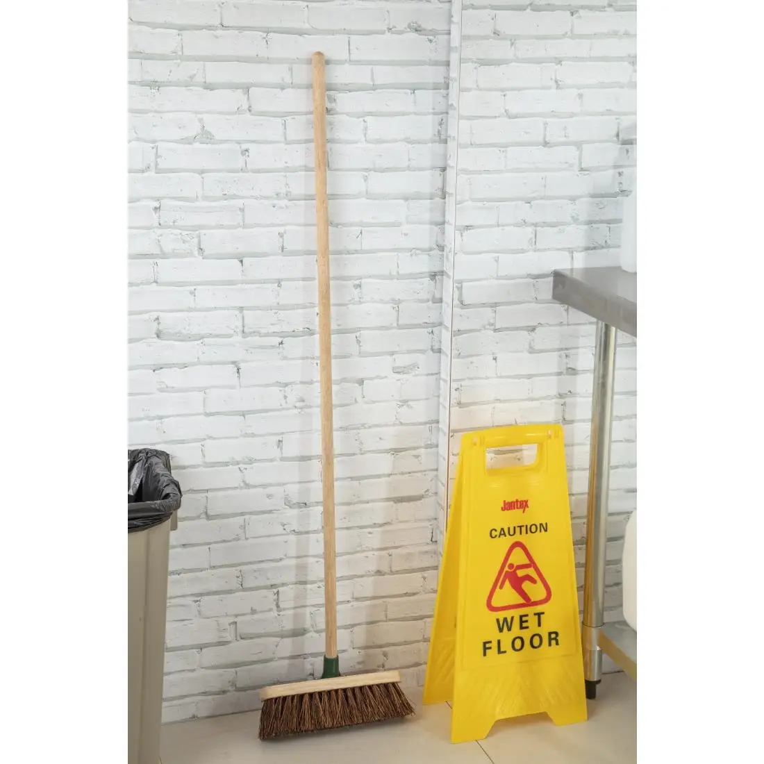 Jantex Wooden Broom Head Stiff Bassine 12in CD798 - Image 7