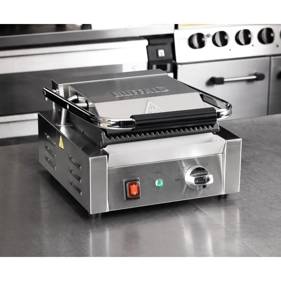 Buffalo Bistro Ribbed Contact Grill CU600 - Image 8