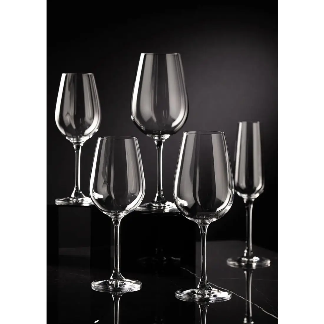 Utopia Mississippi Wine Glasses 650ml (6 Pack) DX915 - Image 3