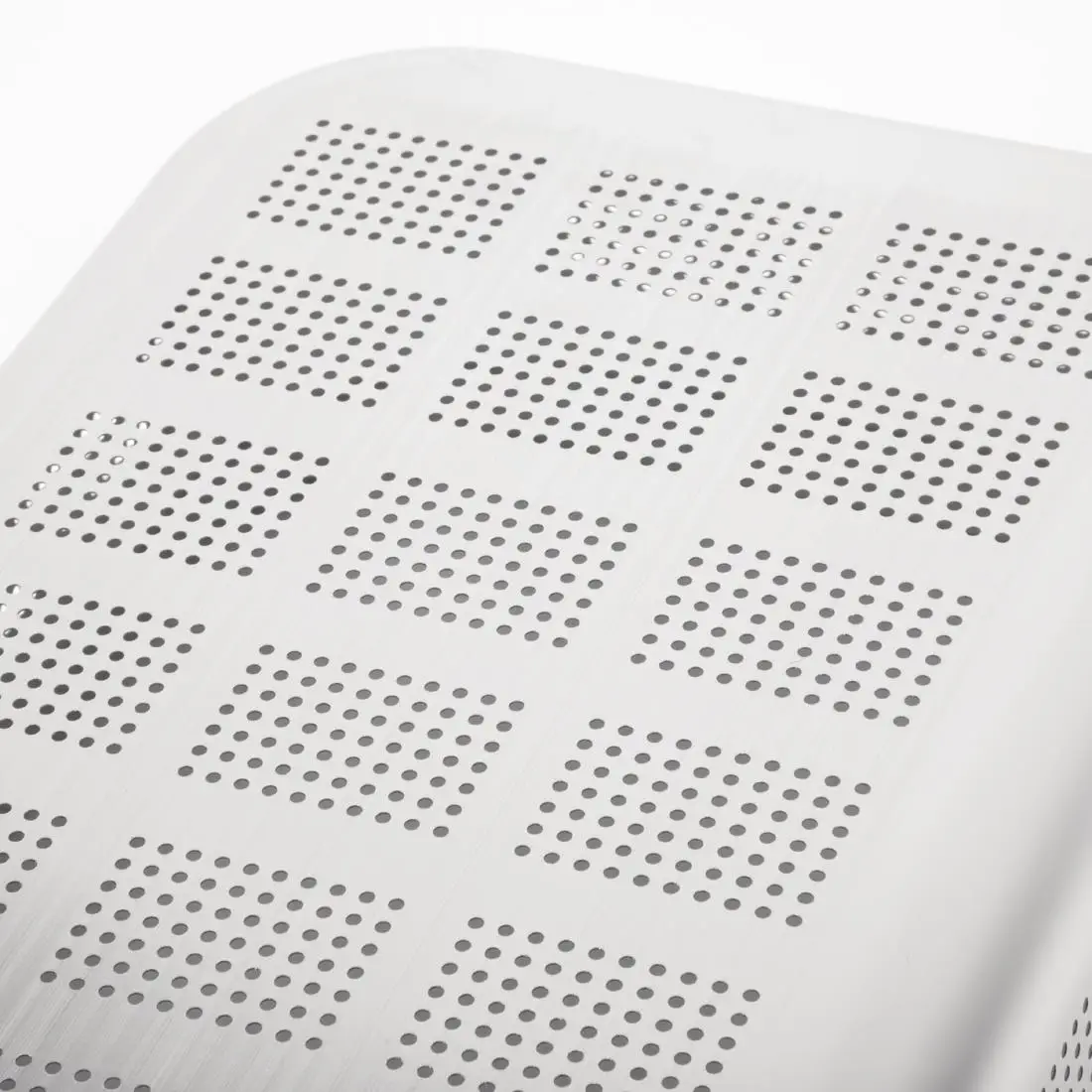 Vogue Heavy Duty Stainless Steel Perforated 1/1 Gastronorm Tray 150mm DY176 - Image 7