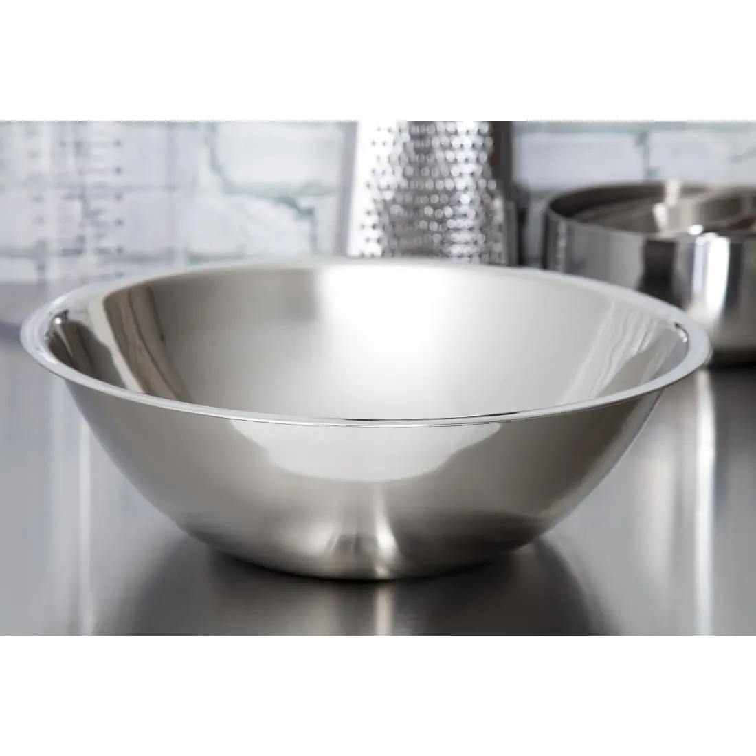 Vogue Stainless Steel Mixing Bowl 4.8Ltr GC138 - Image 5