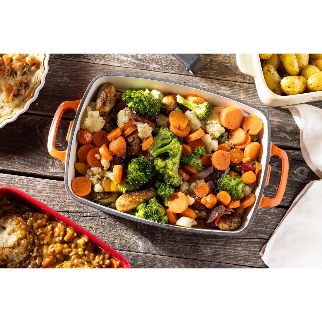 Vogue Rectangular Cast Iron Dish Orange 2.8Ltr GH322 - Image 2