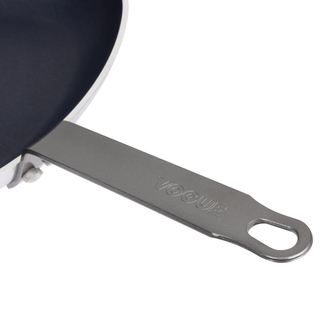 Vogue Aluminium Non-Stick Teflon Platinum Plus Oval Frying Pan 36cm HT988 - Image 5