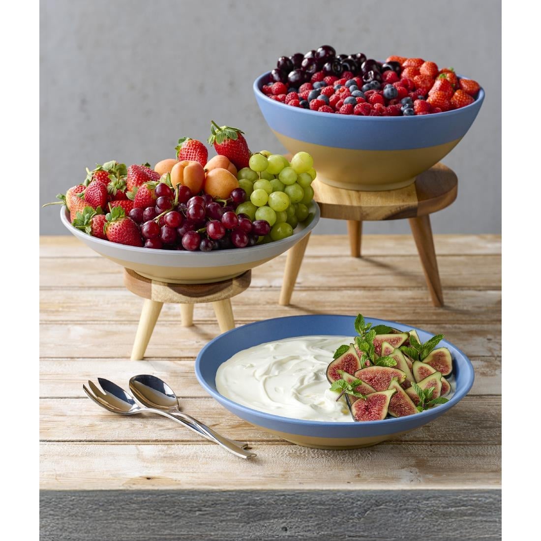 Churchill Emerge Melamine Oslo Blue Deep Serving Bowls 285mm (4 Pack) JC538 - Image 2