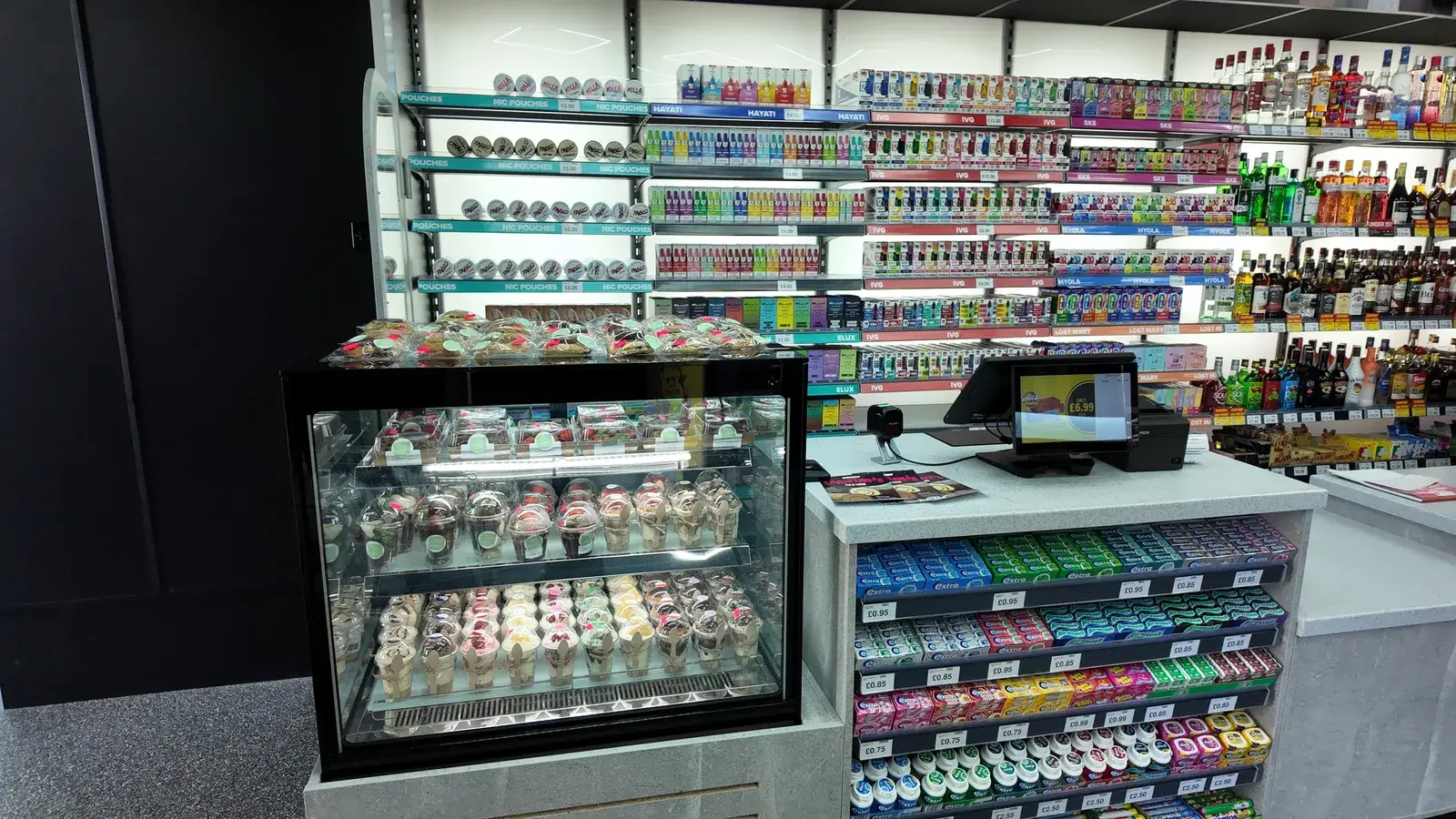 LPD 900f serve-over display counter stocked with fresh products