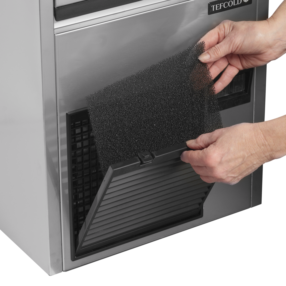 TEFCOLD TC26 Ice Maker - Image 3